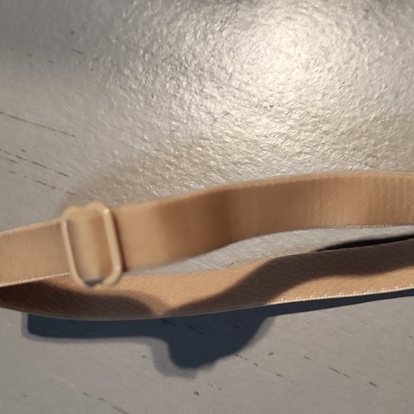 AUDEN WOMEN'S BEIGE BRA.  34B/ NWT - Picture 4 of 8